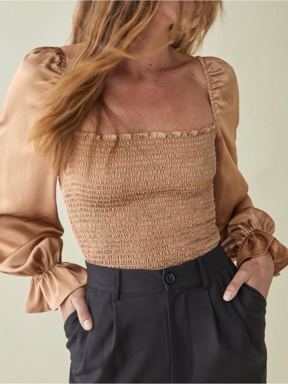 REFORMATION

Chamomile Shirred Silk-Charmeuse Top
178$
